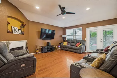 1717 Berkeley Drive, Glenn Heights, TX 75154 - Photo 5