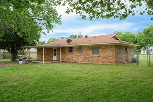 820 N Ave A, Springtown, TX 76082 - Photo 25
