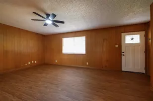820 N Ave A, Springtown, TX 76082 - Photo 11