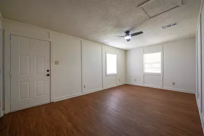 820 N Avenue A, Springtown, TX 76082 - Photo 15