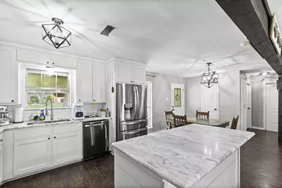 224 Crockett, Hewitt, TX 76643 - Photo 9