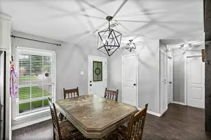 224 Crockett, Hewitt, TX 76643 - Photo 11