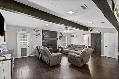 224 Crockett, Hewitt, TX 76643 - Photo 5