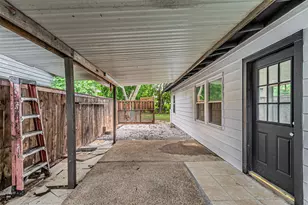 2510 Bluffton Dr, Dallas, TX 75228 - Photo 29