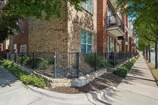 950 Henderson St, Fort Worth, TX 76102 - Photo 13