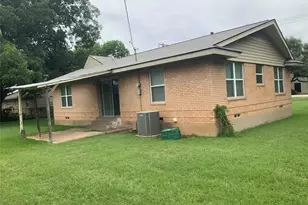 1421 N 9th St, Midlothian, TX 76065 - Photo 3