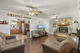 2022 Long Creek Ct, Granbury, TX 76049 - Photo 7