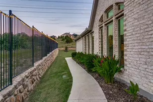1024 Myers Park Trail, Roanoke, TX 76262 - Photo 25