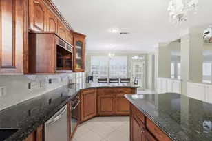 2014 Rumson Dr, Arlington, TX 76006 - Photo 11