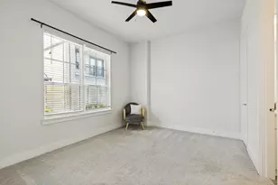 8117 Radnor Rd, Dallas, TX 75231 - Photo 21