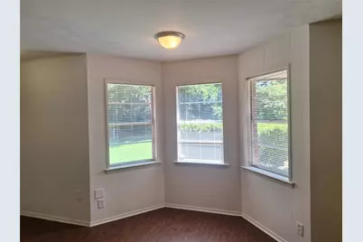 513 Simmons Drive, Euless, TX 76040 - Photo 13