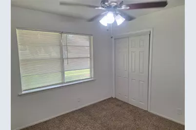 513 Simmons Drive, Euless, TX 76040 - Photo 23