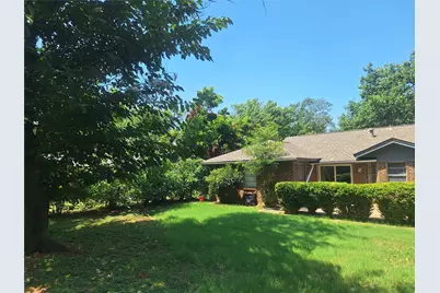 513 Simmons Drive, Euless, TX 76040 - Photo 31