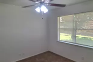 513 Simmons Dr, Euless, TX 76040 - Photo 21