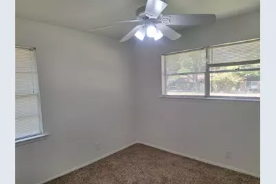 513 Simmons Drive, Euless, TX 76040 - Photo 19