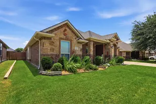 317 Delaware St, Burleson, TX 76028 - Photo 1
