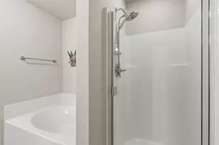 317 Delaware St, Burleson, TX 76028 - Photo 15