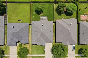 317 Delaware St, Burleson, TX 76028 - Photo 29