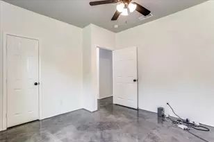 1409 County Rd 913, Burleson, TX 76028 - Photo 27