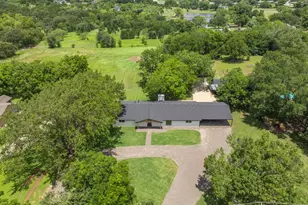 616 E Moonlight Dr, Robinson, TX 76706 - Photo 3