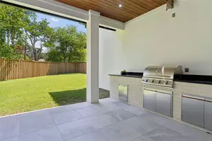 10144 Rockmoor Ct, Dallas, TX 75229 - Photo 35
