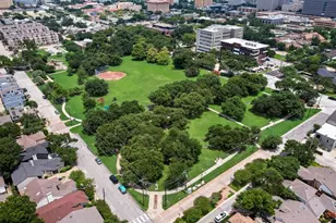 916 Pavillion St, Dallas, TX 75204 - Photo 37