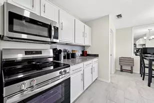 9339 Crimnson Ct, Dallas, TX 75217 - Photo 17