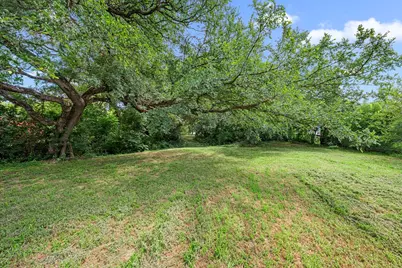 5621 Meandering Road, River Oaks, TX 76114 - Photo 29