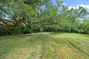 5621 Meandering Rd, River Oaks, TX 76114 - Photo 29