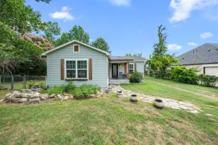 5621 Meandering Rd, River Oaks, TX 76114 - Photo 1