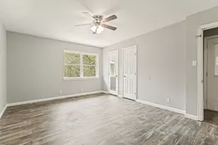 5786 Rockhill Rd, Fort Worth, TX 76112 - Photo 7