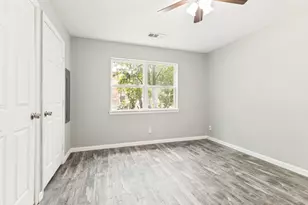 5786 Rockhill Rd, Fort Worth, TX 76112 - Photo 11