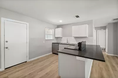329 Claudia Street, Arlington, TX 76010 - Photo 17