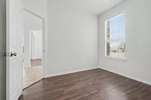 4549 Woodbluff Dr, Mesquite, TX 75150 - Photo 5