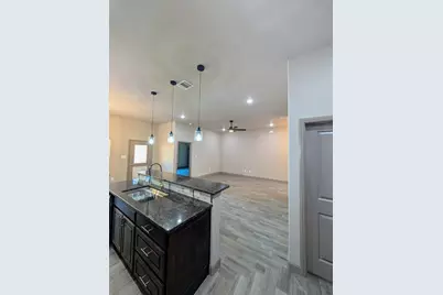 732 Fuller Avenue, Cleburne, TX 76031 - Photo 7
