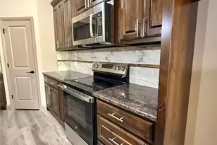 732 Fuller Ave, Cleburne, TX 76031 - Photo 5
