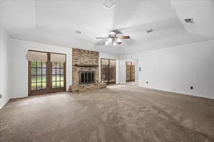4537 Foxfire Way, Fort Worth, TX 76133 - Photo 9
