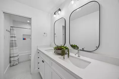 9431 Spring Branch Drive, Dallas, TX 75238 - Photo 25