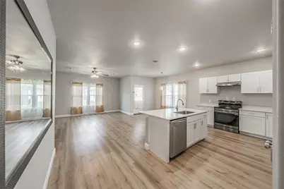 402 S Robbins Street, Cleburne, TX 76031 - Photo 19
