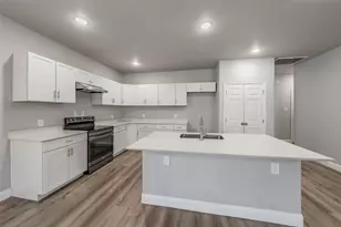 402 S Robbins St, Cleburne, TX 76031 - Photo 25