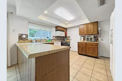 6217 Barcelona Drive, Arlington, TX 76016 - Photo 9
