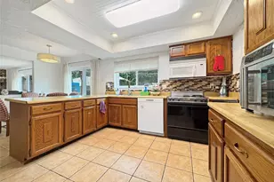 6217 Barcelona Dr, Arlington, TX 76016 - Photo 7