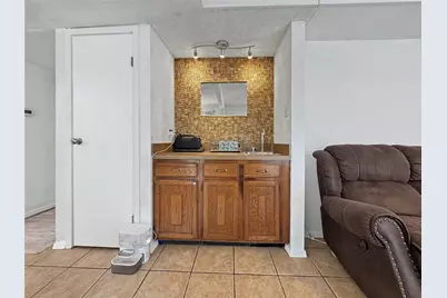 6217 Barcelona Drive, Arlington, TX 76016 - Photo 7
