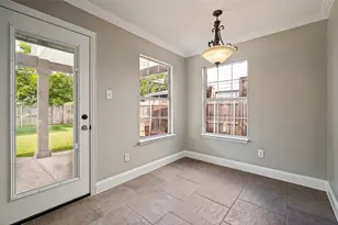 604 Alcove Dr, Little Elm, TX 75068 - Photo 9