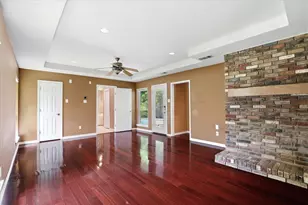 2613 Country Valley Rd, Garland, TX 75043 - Photo 15