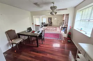 31 Clearview St, Point Blank, TX 77364 - Photo 5