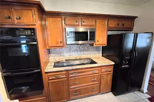 31 Clearview St, Point Blank, TX 77364 - Photo 7
