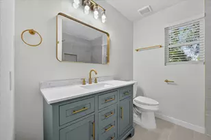 24 Oakmont Ct, Pantego, TX 76013 - Photo 17