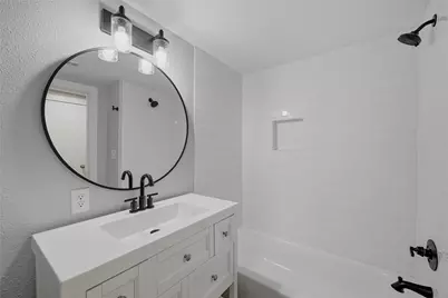 1525 W Woodard Street, Denison, TX 75020 - Photo 17