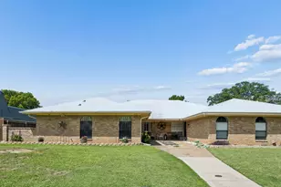 2903 Country Pl Ct, Carrollton, TX 75006 - Photo 3